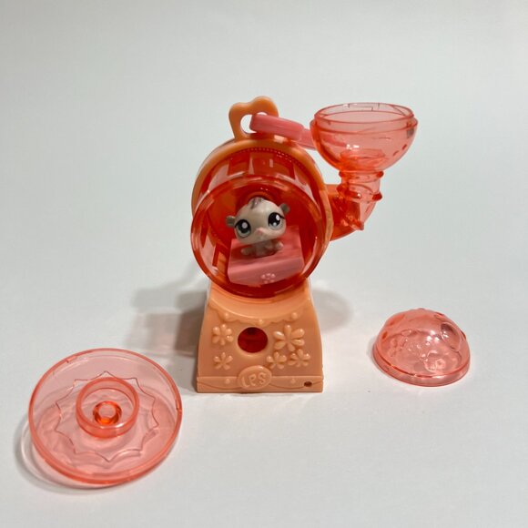 Littlest Pet Shop Teeniest Tiniest Hamster Mini Playset & Hamster Wheel Keychain - Picture 10 of 14